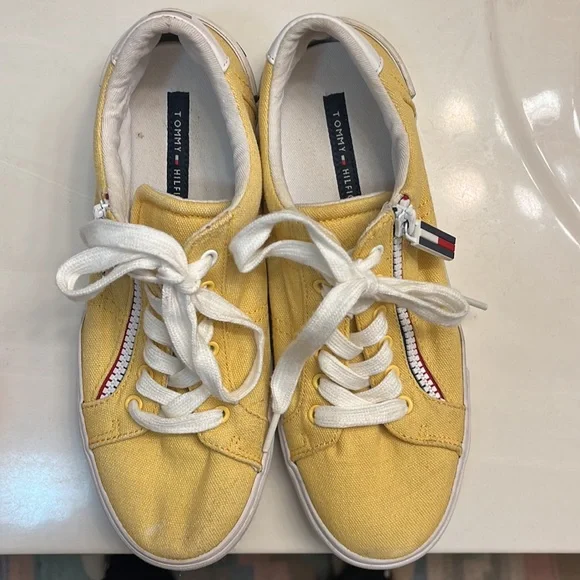 Tommy Hilfiger women’s sneakers - Picture 2 of 6